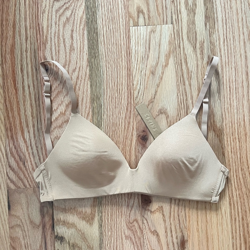 SKIMS Beige Seamless Bra